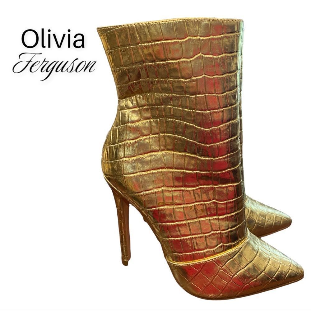 Olivia Ferguson Gold Croc Heeled Zipper Pointed Toe Boots 6